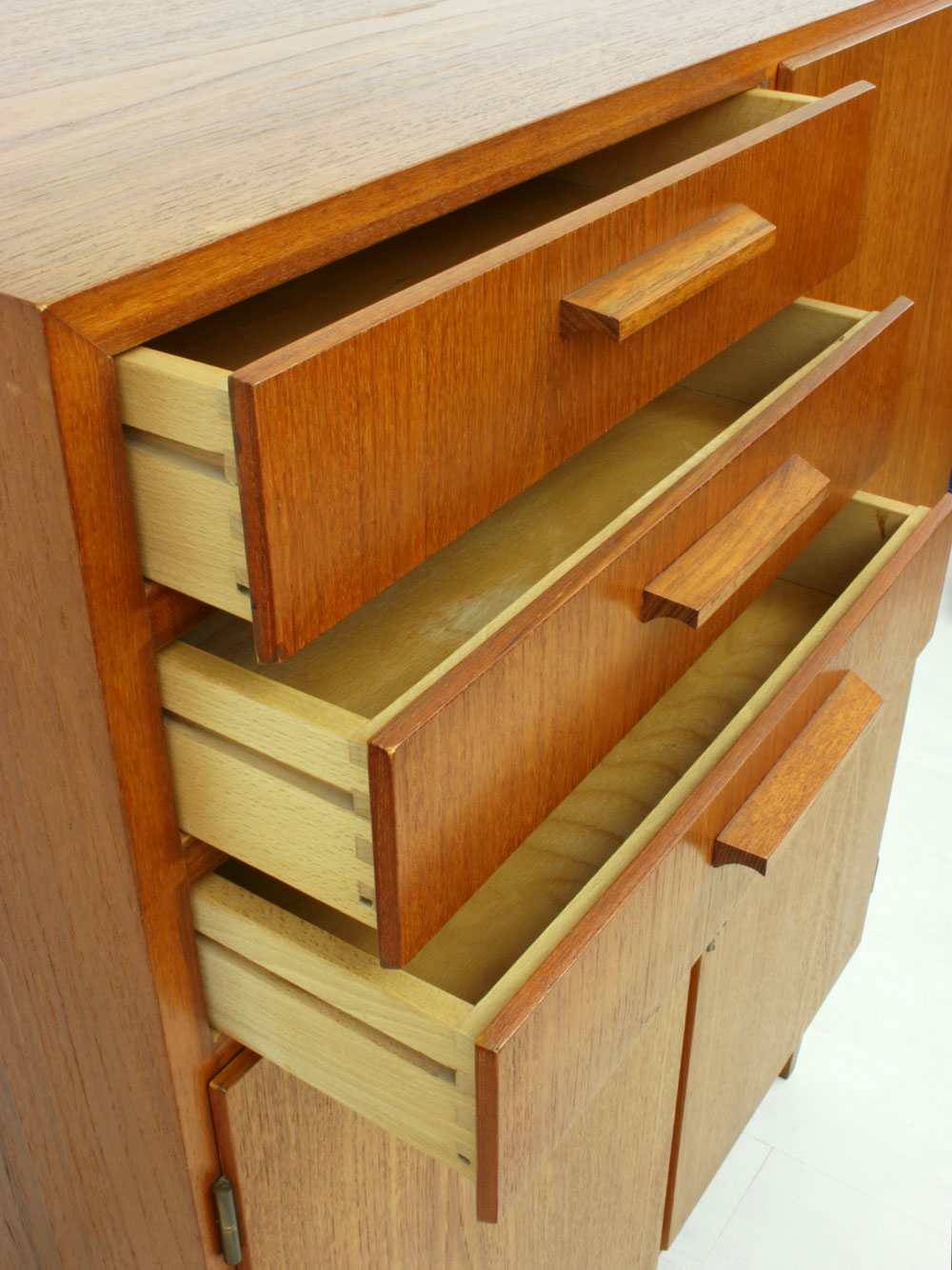 Teak Cupboard Good Old Vintage • Design Furniture from the 50s, 60s