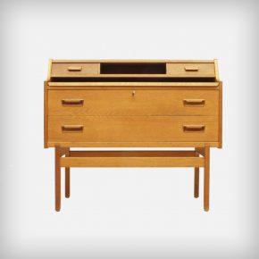 Oak Wood Lady Desk • Model 70