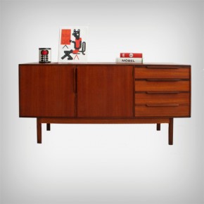 Teak Sideboard • Model Tectonia